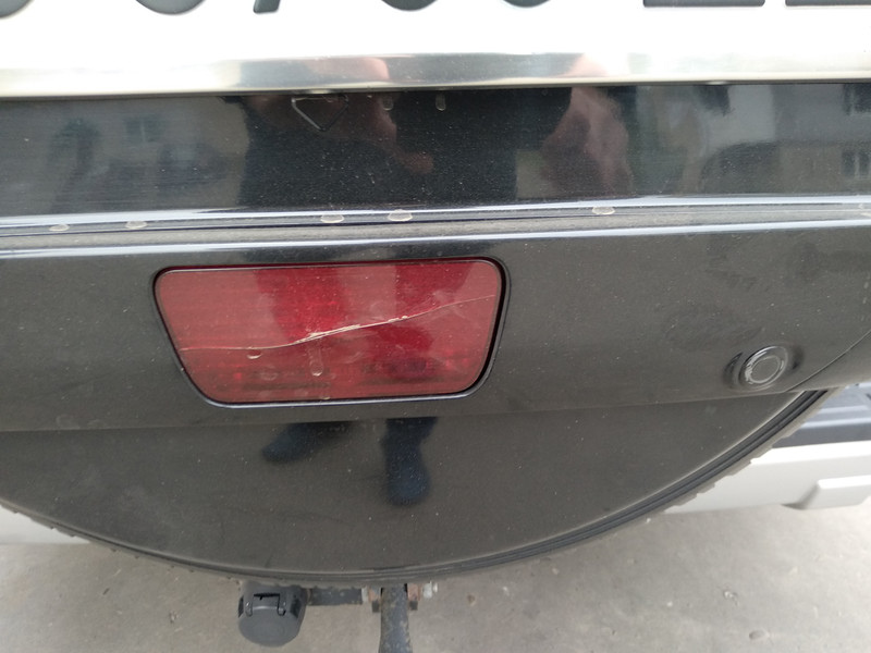 Отражатель задний Mitsubishi Pajero 4  2008 3.2 Дизель Червоноград