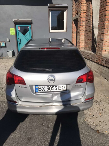 Задняя ляда, бампер Opel Astra  2015 универсал 1.6 Бензин Хмельницкий