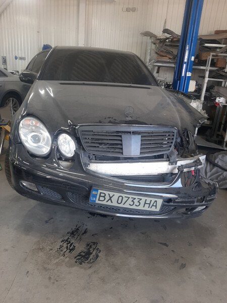 Передній бампер Mercedes E-Class 2003 р.  3.2 л бензин Хмельницький