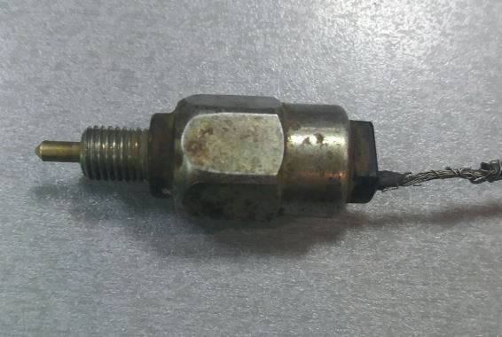 Електромагнітний клапан Mazda 323  1987 1.3 Бензин 