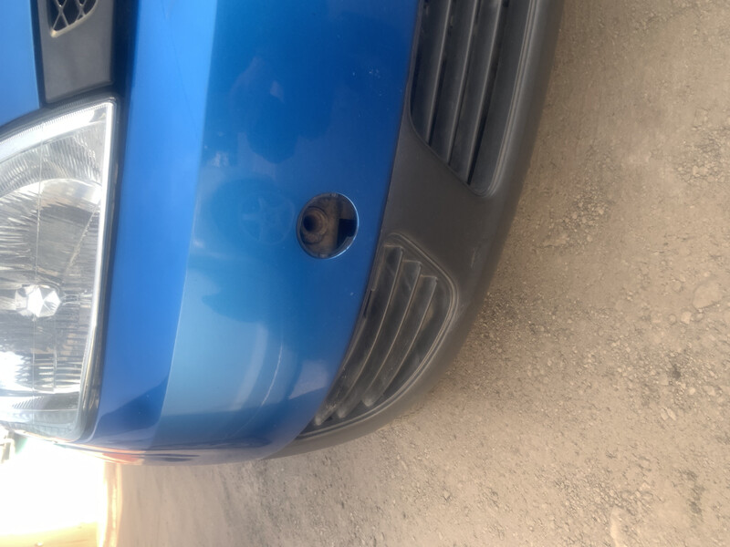 Заглушка бампера Ford Fiesta  2008 хэтчбек 1.6 Бензин Мариуполь