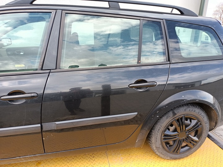 Задня дверка чорного кольору Renault Megane 2 универсал 2007 г.  1.9 л дизель Житомир