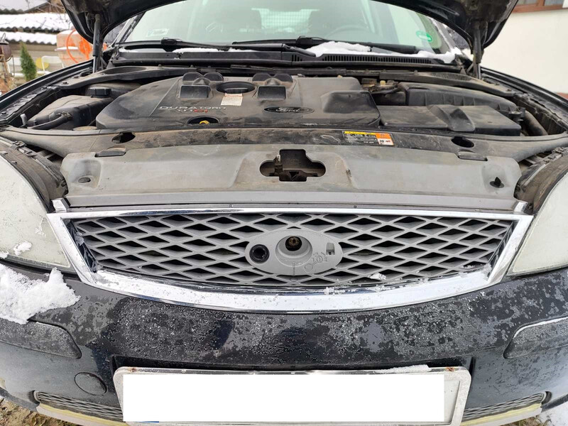 Решітка передня Ford Mondeo 3  2006 універсал  Электро 