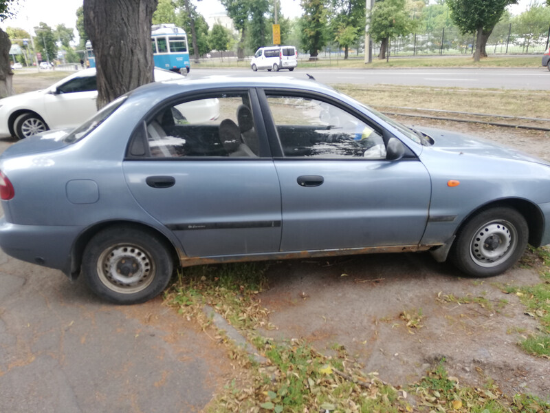 Крыло переднее правое Daewoo Lanos  2008 1.5 Бензин Винница