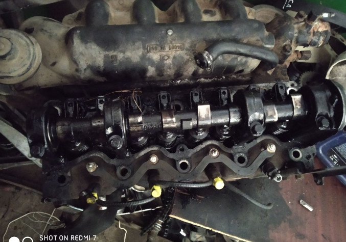 Головка двигателя Nissan Serena  2001 2.3 Дизель Днепр