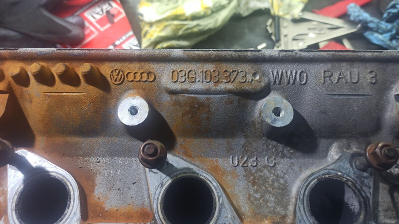 Головка двигателя Volkswagen Passat B6  2007 2.0 Дизель Дубно