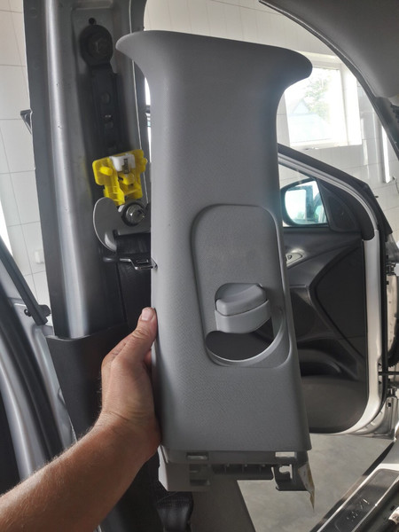 Пластик салона Hyundai ix35  2011 2.0 Бензин Киев