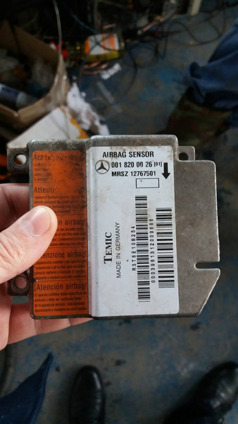 Блок аербег 0018200026   Mercedes E-Class