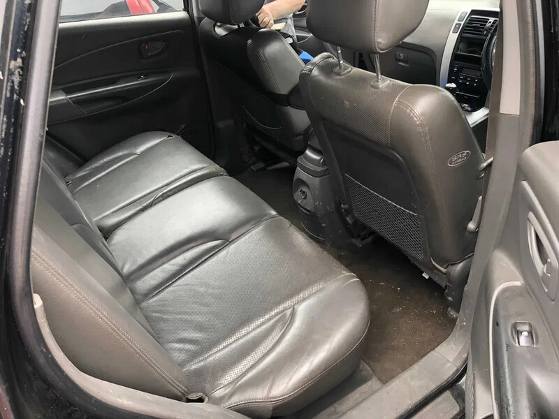 Переднее сиденье Hyundai Tucson 2008 г.  2.0 л дизель Житомир