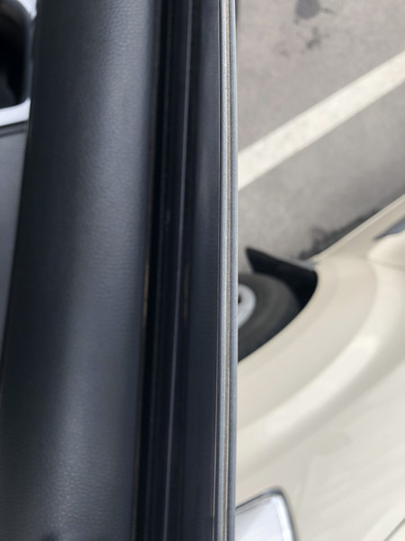 Скло праве переднє Volvo XC90  2008 11.1 Бензин 