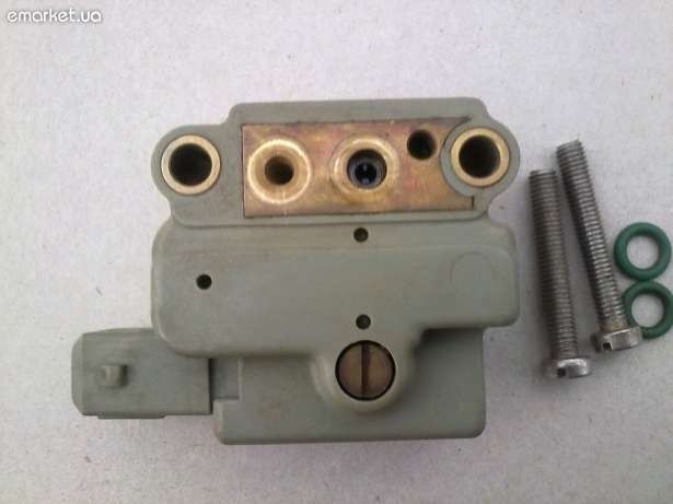 Датчик ТВГ 2437020005   Audi 100, Audi 80, Audi 90, Ford Escort, Mercedes E-Class, Volkswagen Jetta, Volkswagen Passat