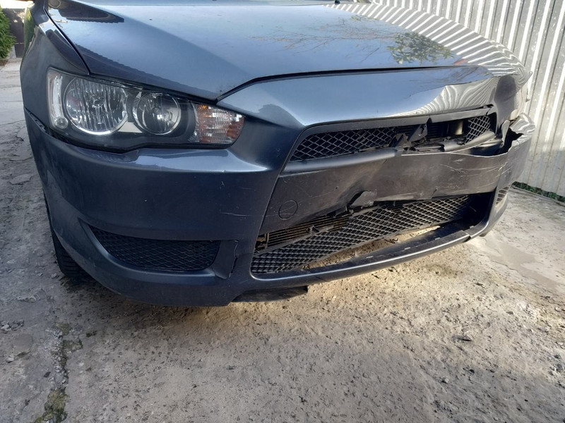 Решітка радіатора і нижня решітка Mitsubishi Lancer Х 2009 1.5 Бензин Львов