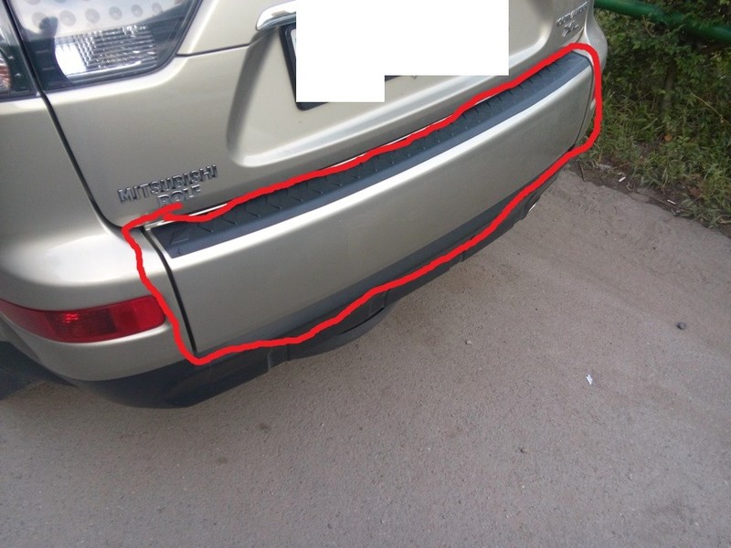 Накладка на задний борт (та что идет в цвет машины) Mitsubishi Outlander XL  2009 2.4 Бензин Днепропетровск
