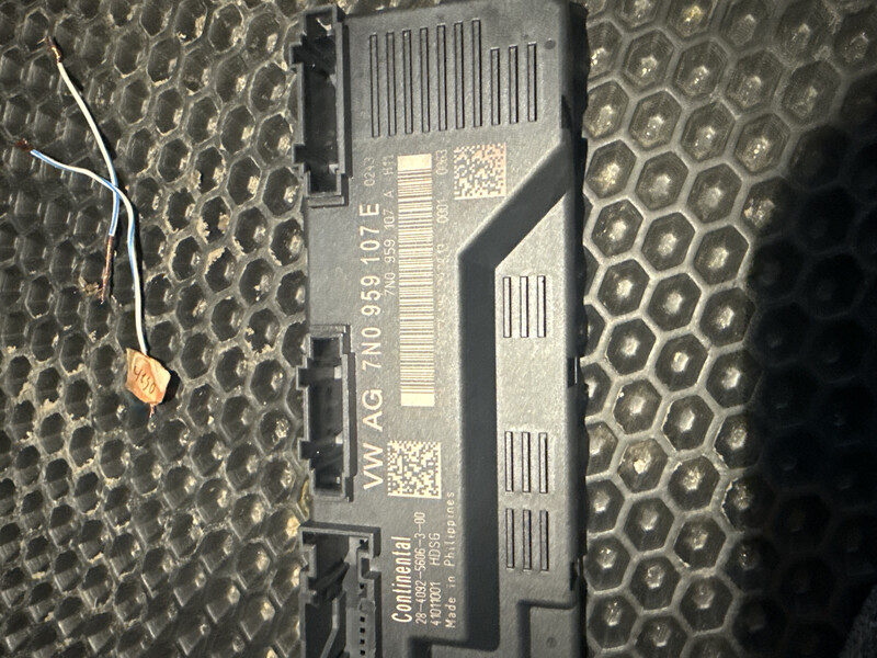 Блок управления крышкой багажника Skoda Superb 2  2013 Одесса