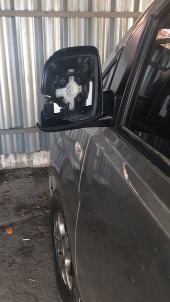 Дзеркало ліве Hyundai H1  2011 2.5 Дизель 