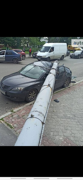 Кузовщина Mazda 3 BK хэтчбек 2006 г.  18.0 л бензин Умань