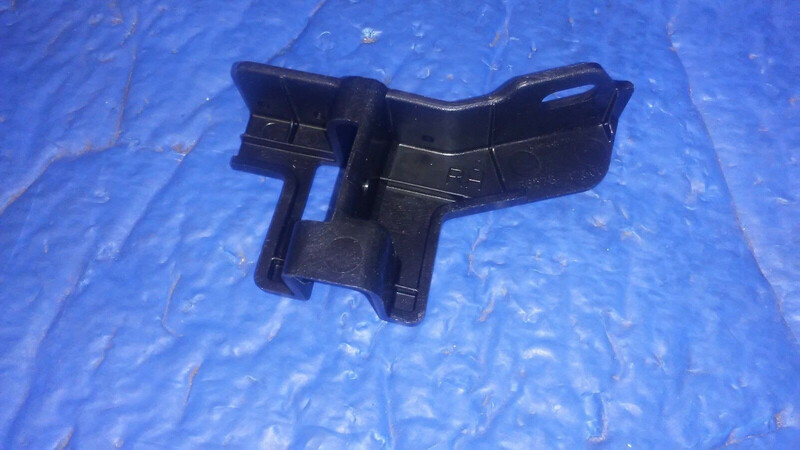 Кронштейн переднього бампера Hyundai Santa FE 3 2017 р.  Київ