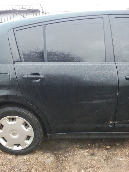 Двері задні Nissan Tiida C11  2007 хетчбек 1.6 Бензин 