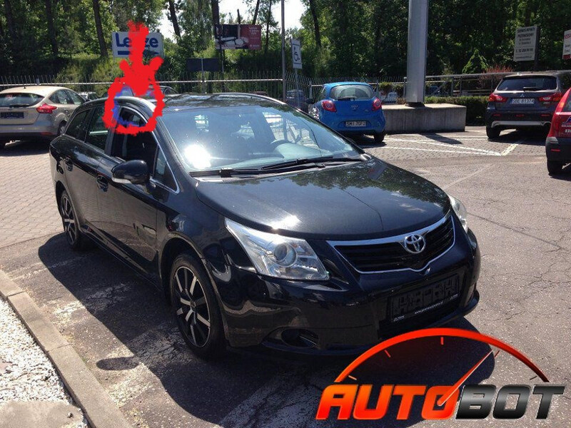 Заглушка рейлинга Toyota Avensis  2009 универсал 1.8 Бензин Киев