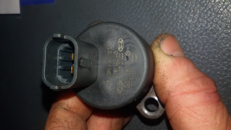 Датчик давления топлива 0281002445   Hyundai Accent, Hyundai Matrix, Hyundai Santa FE, Hyundai Trajet, Kia Carens