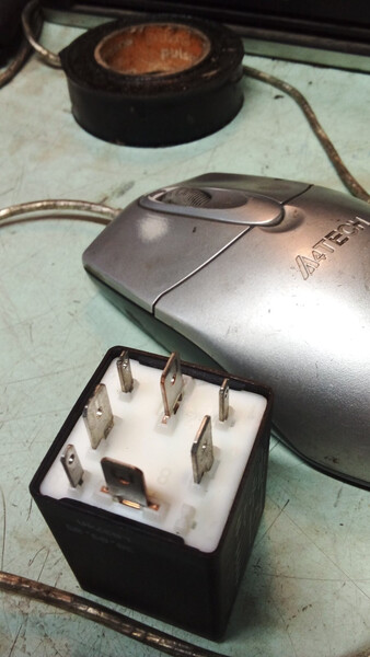 Реле Seat Alhambra 2003 г.  2.0 л бензин