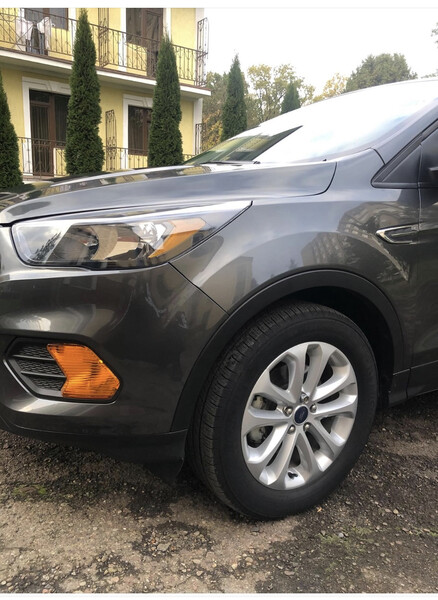 Бампер передний Ford Escape 2019 г.