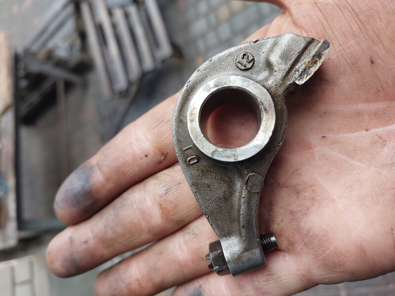 Рокер на ось коромысел Nissan Micra K10  1991 хетчбек 1.0 Бензин 