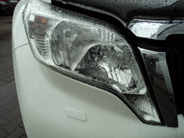 Фара L 81170-60J00   Toyota Land Cruiser Prado