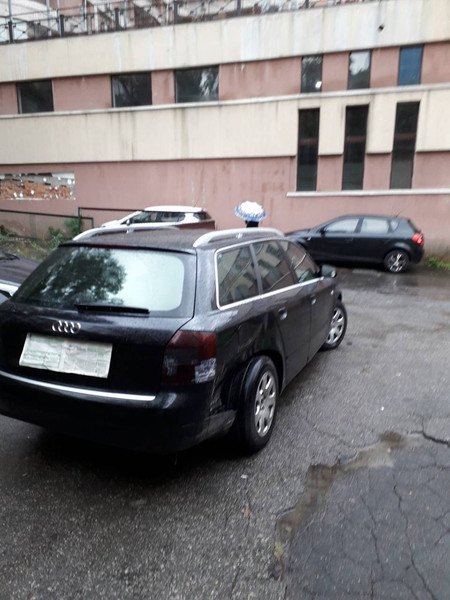 Фонари задние левый и правый Audi A4  2004 универсал 1.9 Дизель Ровно