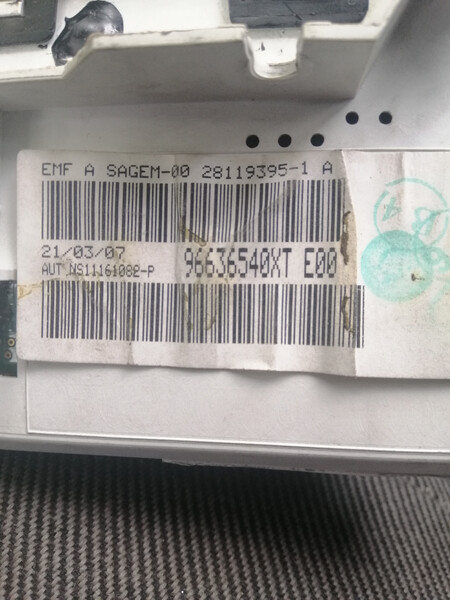 Дисплей бортового компьютера Peugeot 307  2007 універсал 1.6 Бензин 