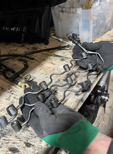 Обратка форсунок Nissan Navara  2008 2.5 Дизель Вараш