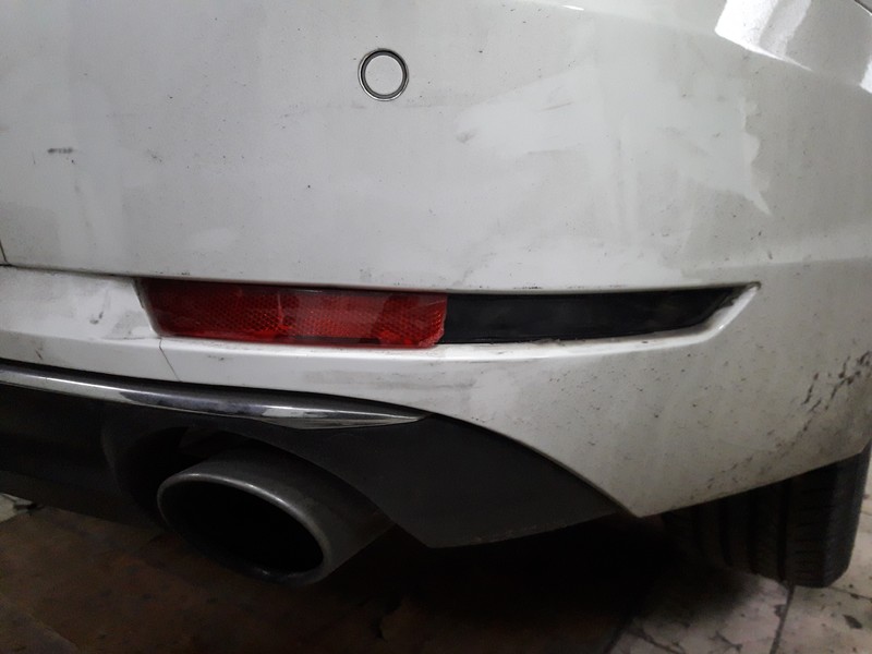 Задний отражатель в бампер Audi A4 B9  2016 2.0 Бензин Запорожье