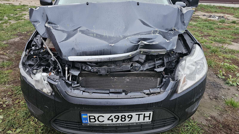 Капот Ford Focus хэтчбек 2010 г.  1.6 л бензин Куликов