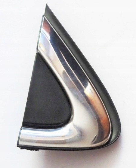 Накладка декоративная правая Renault Kadjar  2016 2.0 Бензин Киев