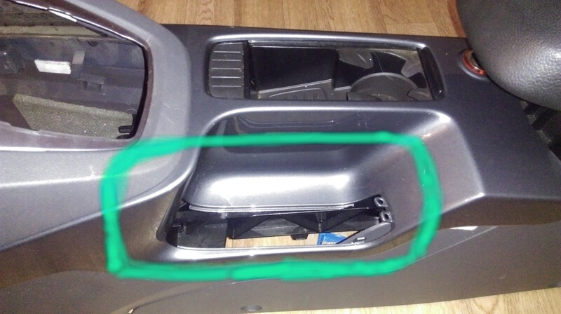 Крышка рычага ручника Ford C-Max  2007 универсал 1.8 Дизель Павлоград