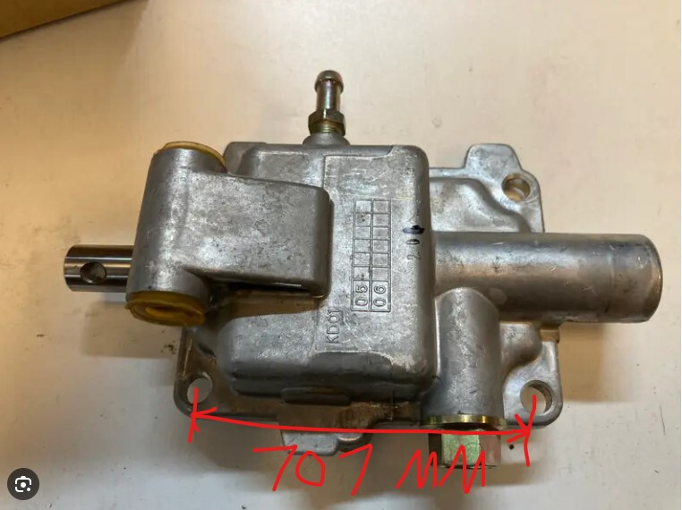 Крышка кпп верхня (механізм перемикання передач) SSangYong Rexton  2004 2.7 Дизель Киев