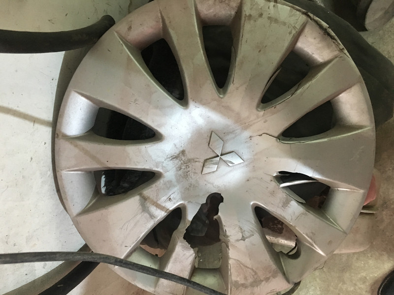 Колпаки на диски Mitsubishi Lancer 9  2007 1.6 Бензин Павлоград