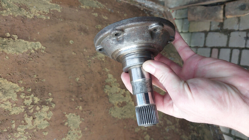 Фланець півосі Audi 100 C4  1991 20.0 Бензин 