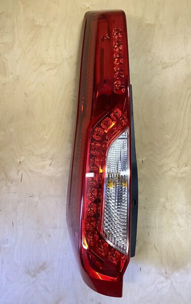 Левый задний фонарь диодный Nissan X-Trail T31  2011 2.0 Бензин Киев