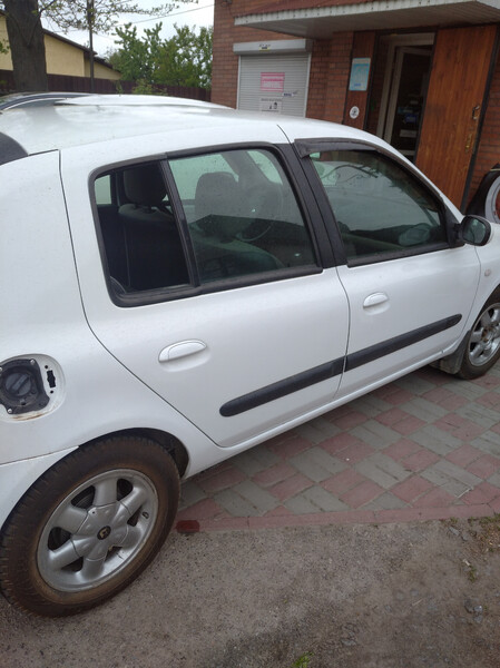 Задня боковая форточка правая Renault Clio  2005 хэтчбек 1.2 Бензин Винница