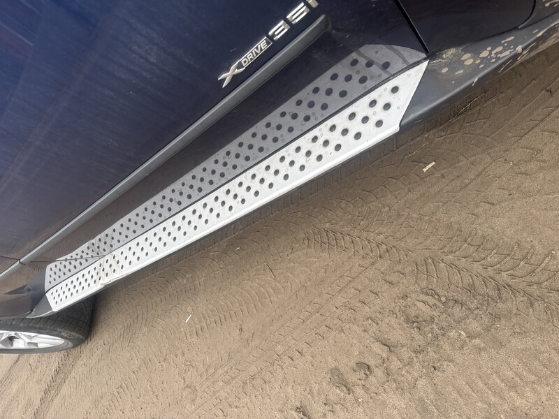 Поріг пластиковий правий BMW X5 E70  2011 3.0 Бензин 