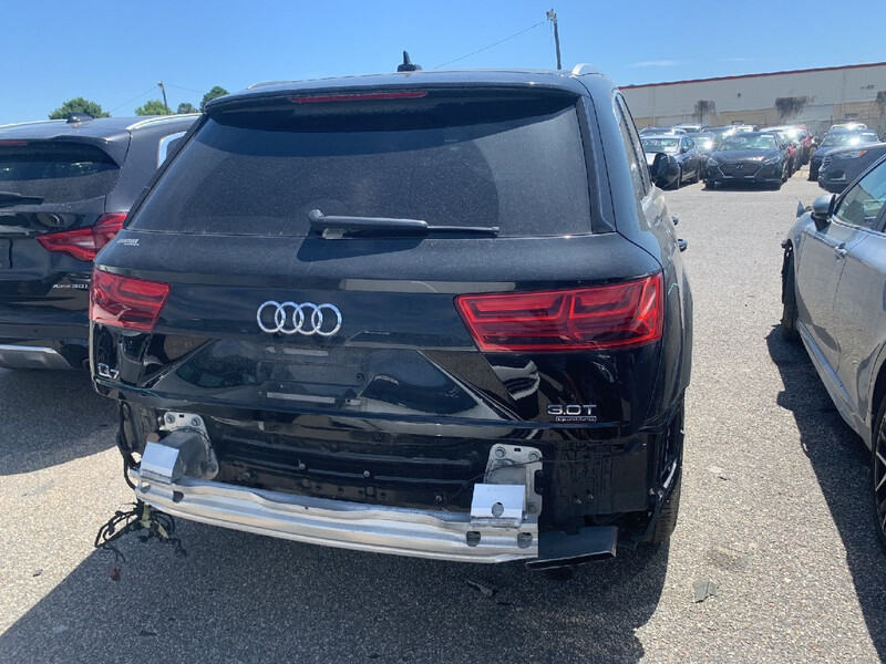 Бампер задний Audi Q7  2018 3.0 Бензин Киев