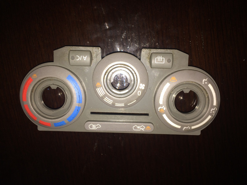 Накладка блока управления отопителем Nissan Micra K12  2005 хетчбек 1.2 Бензин 