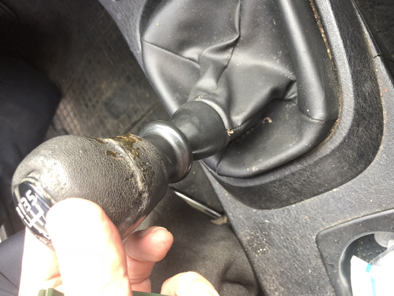 Ручка КПП Mitsubishi Carisma  2000 2.0 Бензин Одесса