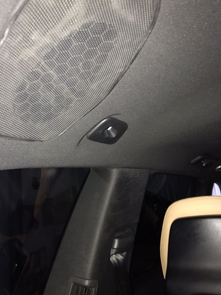 Заглушка в потолок Volvo XC90 Т6 2018 2.0 Бензин 