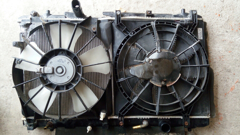 Диффузор радиатора Suzuki SX4  2011 хэтчбек 2.0 Бензин Харьков