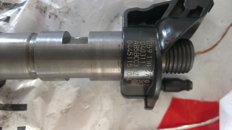 Форсунка топливная 059130277Q   Audi A6