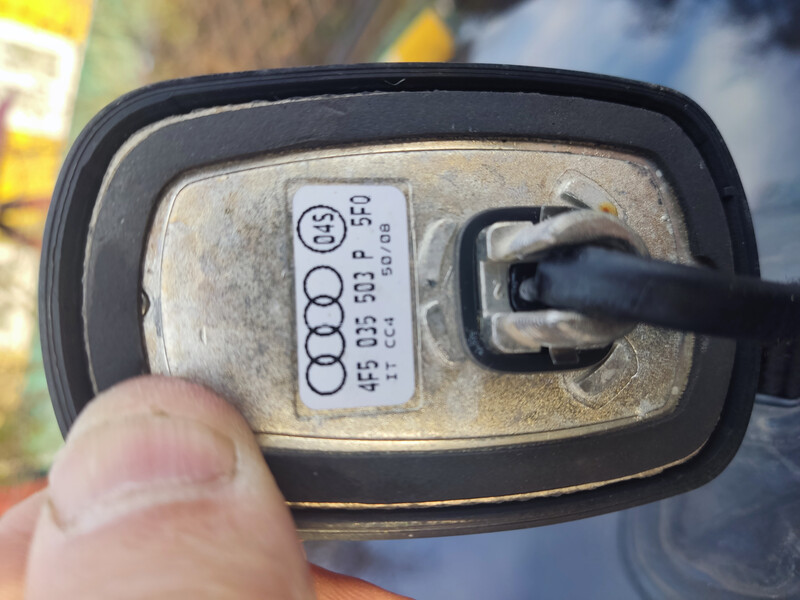 Антенна Audi A6 C6 2009 г.  Олевск