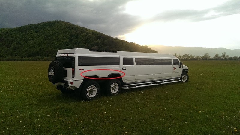 Надкрильник Hummer H2 2006 р.  6.0 л Рівне