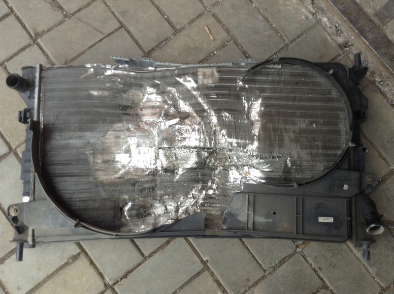 Радиатор Ford Transit Connect 66 кв универсал 2005 г.  1.8 л дизель Херсон